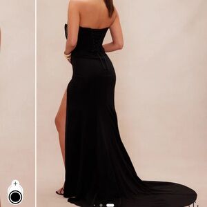 Elegant Black Strapless Evening Gown